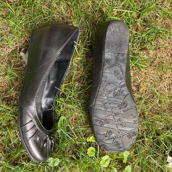 Pewter flats - Picture 4 of 8